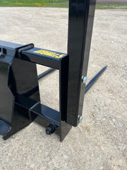 Bale Spear – Series 4 (BS4) Large Square Bale Mover from Stinger Attachments