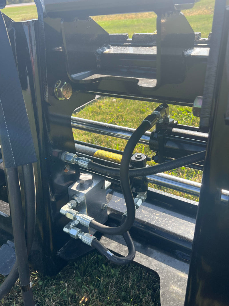 Tractor Class 3 Pallet Forks Attachment | Hydraulic (PF3H-UT) - Image 10