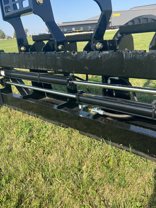 Wheel Loader Class 3 Pallet Forks Attachment | Hydraulic (PF3H-WL) - Image 2