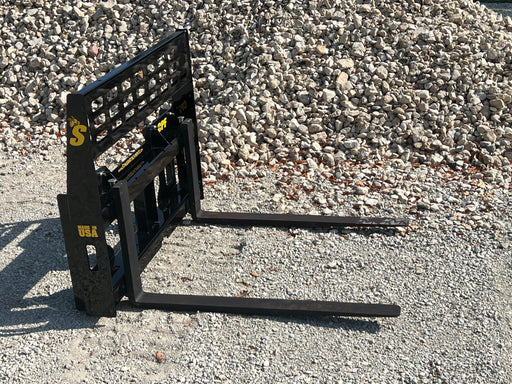 Compact Pallet Fork (PF) from Stinger Attachments