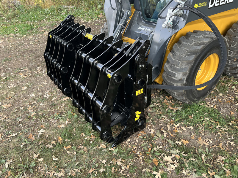 Utility Tractor CG Clam Grapple (CG) from Stinger Attachments