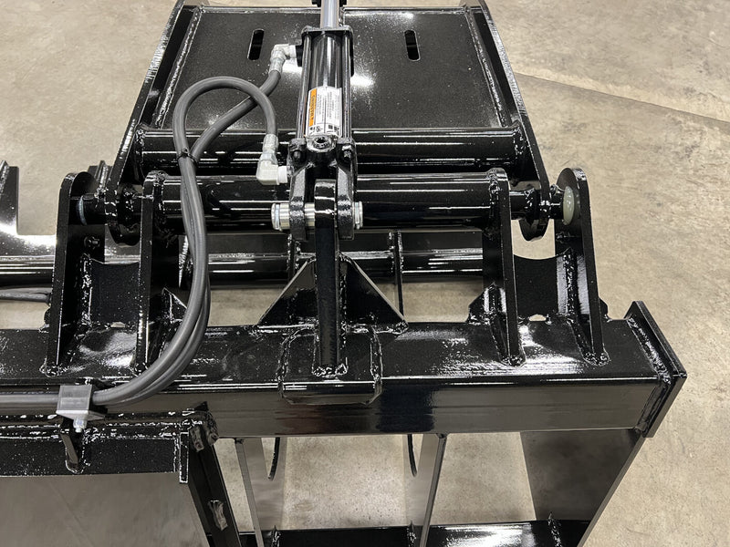 Tractor Root Grapple (RTG) from Stinger Attachments