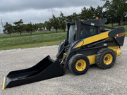 Maxx Conveyor Cleaning Bucket for skid steers