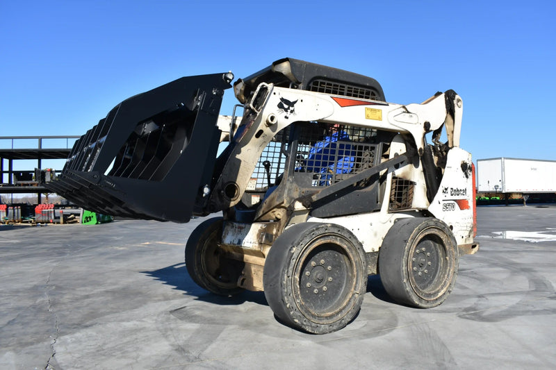 Vertical Grapple | Skid Steer Attachment | Hydraulic | 1-1/2" Independent Tines | 2" x 10" Cylinders | Quick Attach | 60"–84"