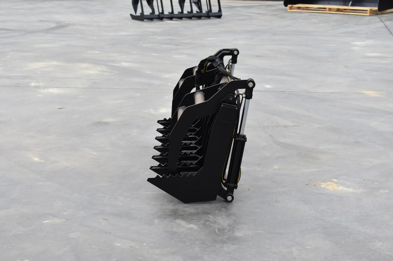 Vertical Root Grapple | Compact Tractor Attachment | Hydraulic | Independent Tines | 3/8" Steel | 9"–12" Tine Spacing | Quick Attach | 60"–72"