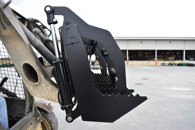 Vertical Root Grapple | Compact Tractor Attachment | Hydraulic | Independent Tines | 3/8" Steel | 9"–12" Tine Spacing | Quick Attach | 60"–72"