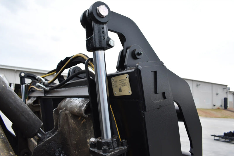 Vertical Root Grapple | Compact Tractor Attachment | Hydraulic | Independent Tines | 3/8" Steel | 9"–12" Tine Spacing | Quick Attach | 60"–72"
