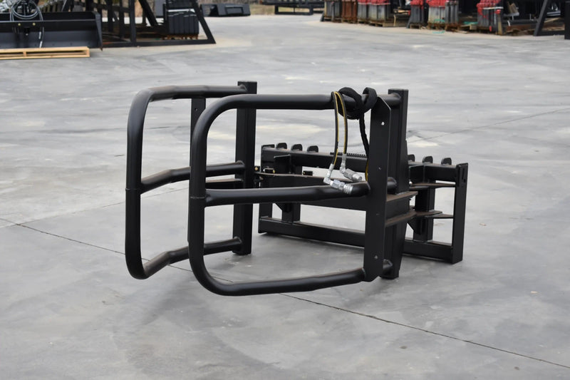 Skid Steer / Compact Tractor / Telehandler Bale Squeezer – Efficient Round Bale Handling for Livestock Operations