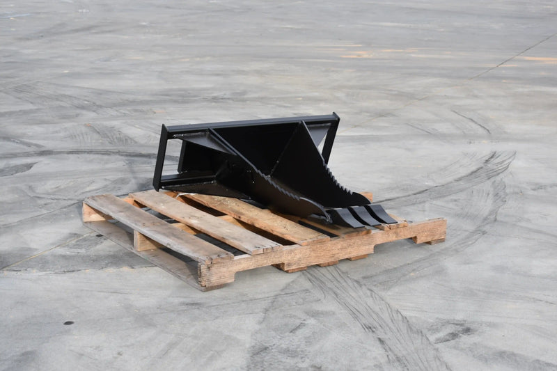 Mini Skid Steer / Compact Tractor Stump Bucket – for Stump Removal and Root Extraction