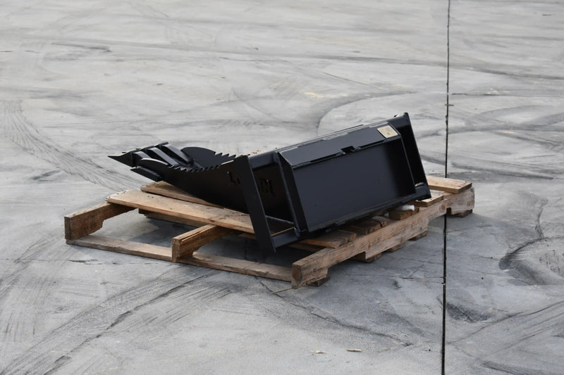 Mini Skid Steer / Compact Tractor Stump Bucket – for Stump Removal and Root Extraction