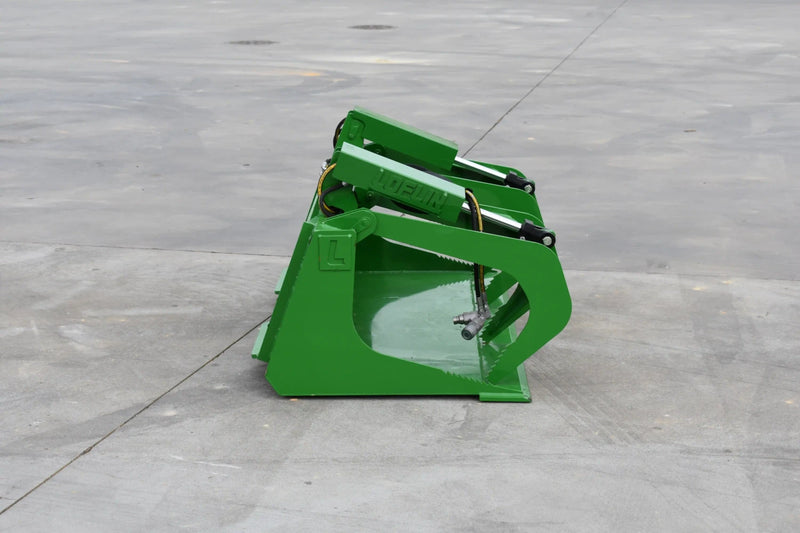 Compact Tractor Grapple Bucket – Built for Land Clearing and Debris Removal