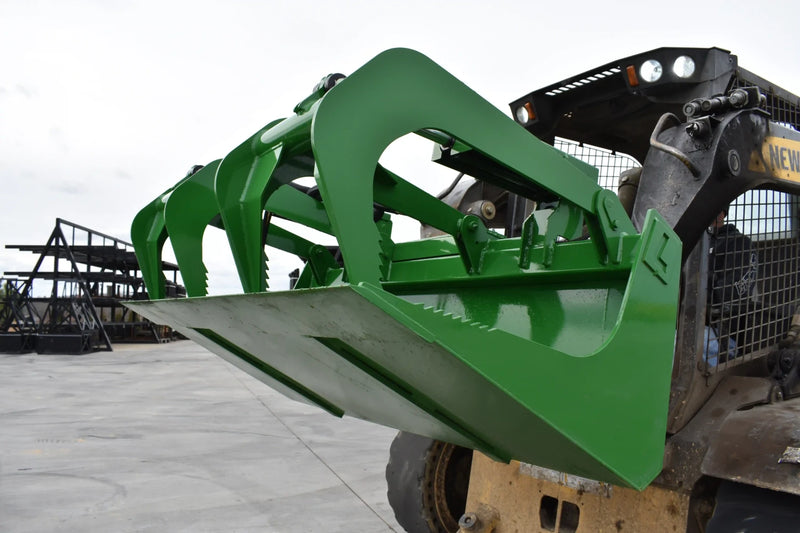 Compact Tractor Grapple Bucket – Built for Land Clearing and Debris Removal