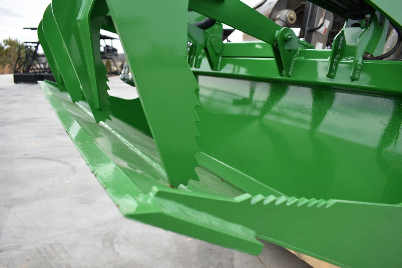 Compact Tractor Grapple Bucket – Built for Land Clearing and Debris Removal