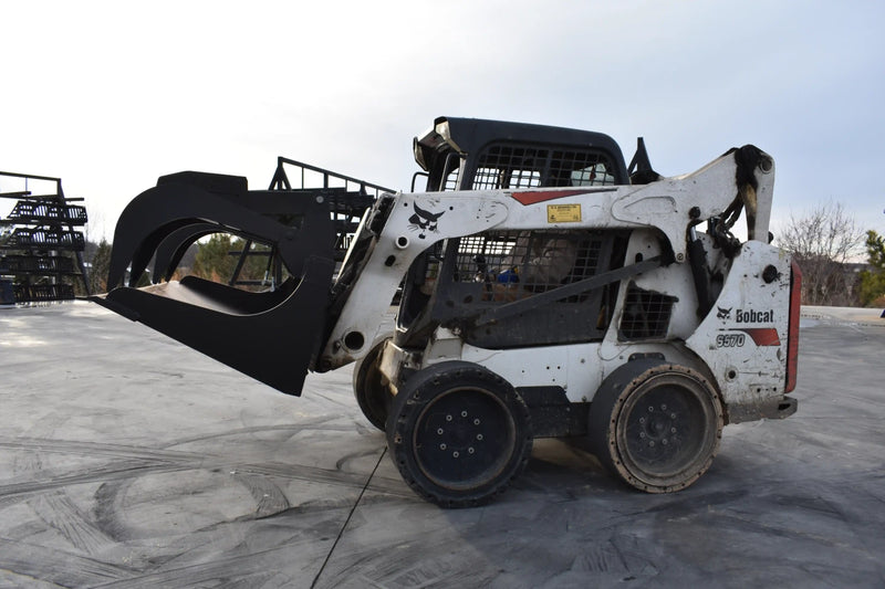 Extra Heavy Duty Grapple Bucket | Skid Steer Attachment | Hydraulic | 9,500 lb Grapple Force | 1" Independent Tines | 1" x 8" Cutting Edge | 1" Thick Sides | Quick Attach | 66"–84"