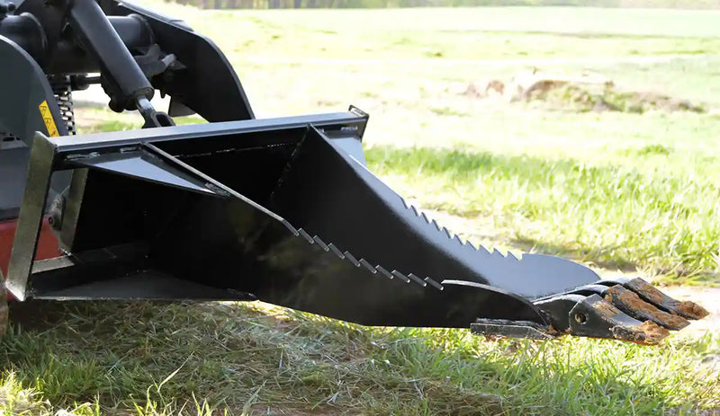 Mini Skid Steer / Compact Tractor Stump Bucket – for Stump Removal and Root Extraction